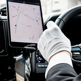 Vehicle Handling Gloves